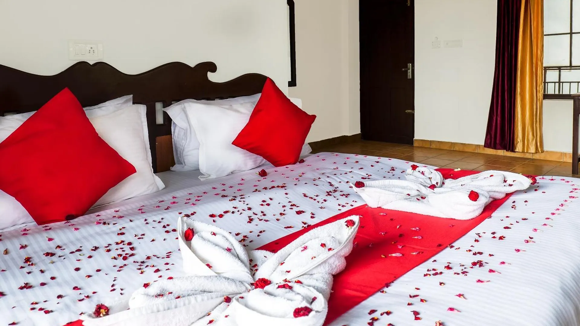 Exotica Holidays Hotel Viripara Resort