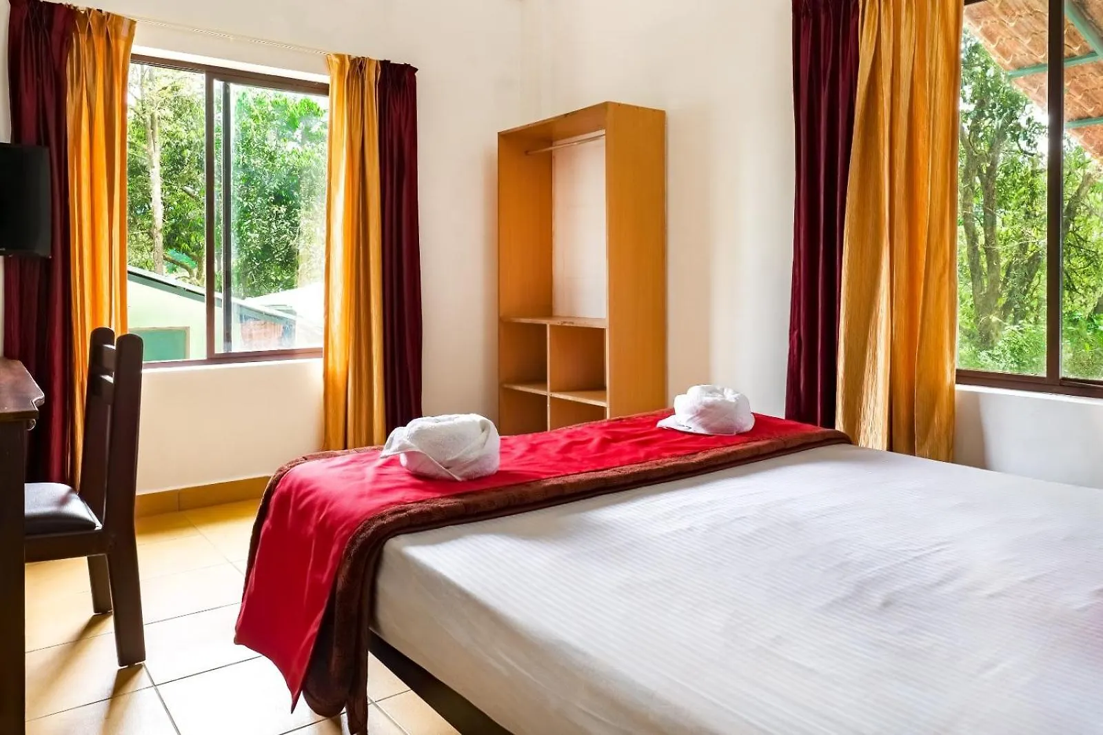 Resort Exotica Holidays Hotel Viripara India