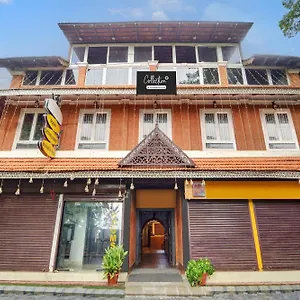 Hotel Super Collection O Calvathy Road Near Kochi, Fort Kochi